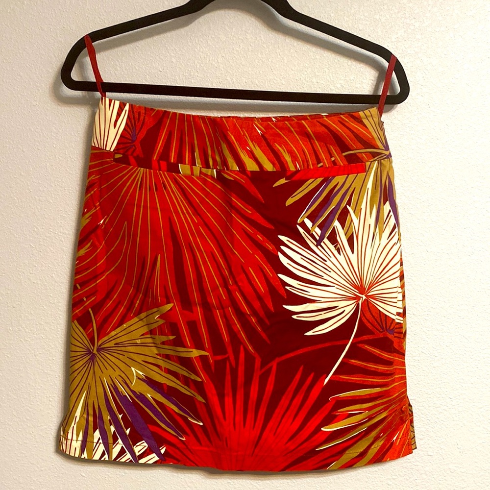 Love this skirt!Gap skirt, very well made+cute design!Great condition too! 💕🌸